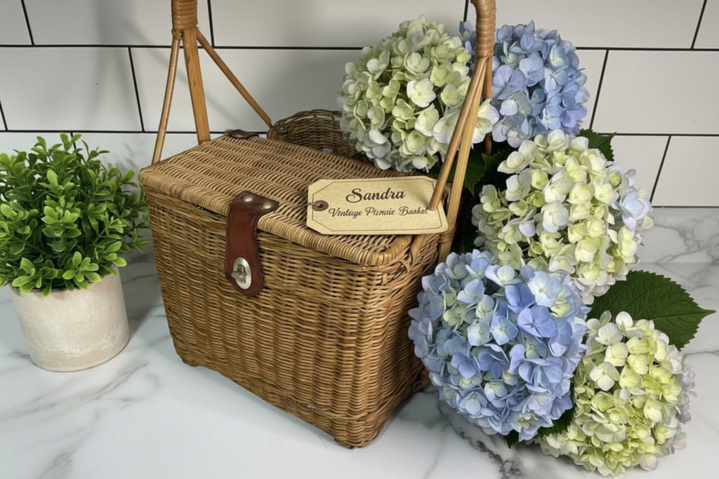 W&W Sandra No21 Vintage Wicker Picnic Basket